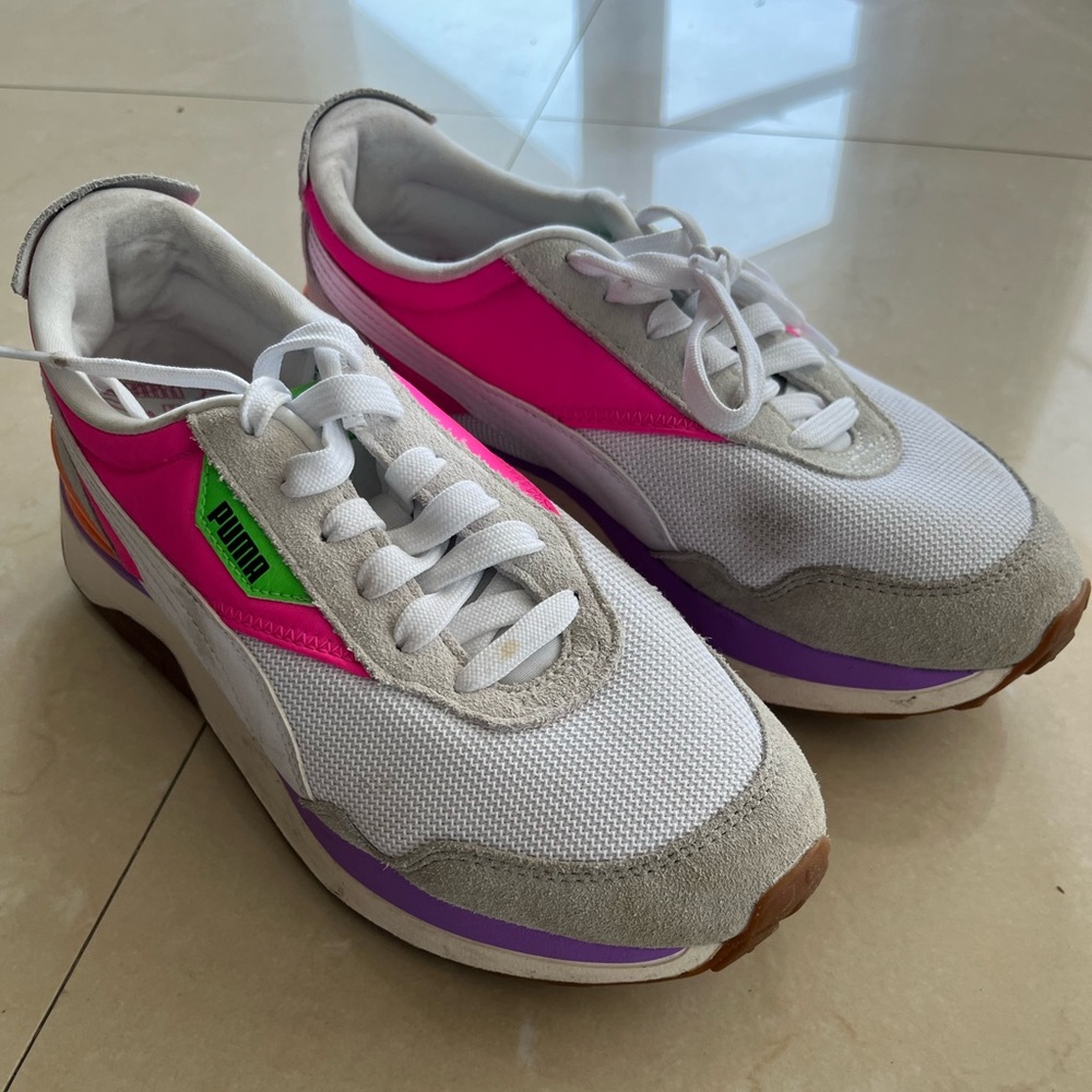 Puma Sneakers